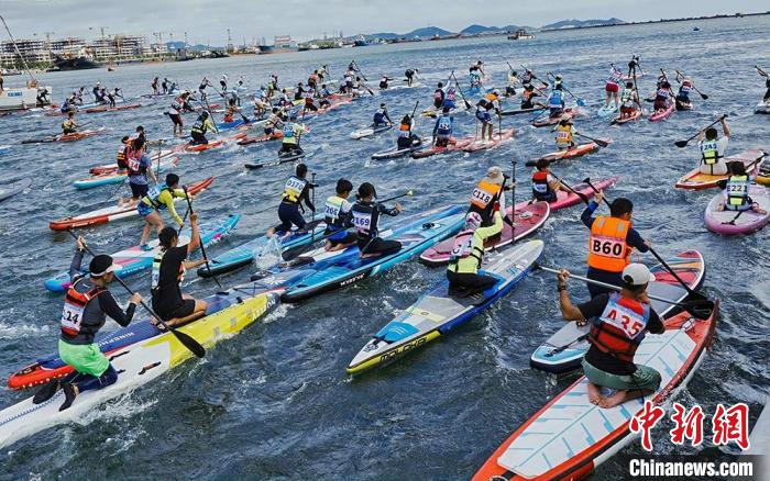 2024年中国百城桨板公开赛烟台芝罘站开幕，约