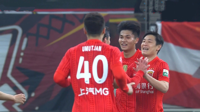 大连英博迎战上海海港：保级关键战面临严峻考