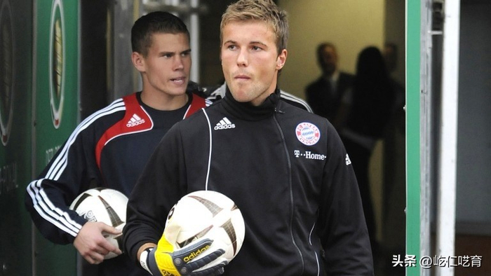 诺伊尔续约与否，拜仁门将传承面临挑战