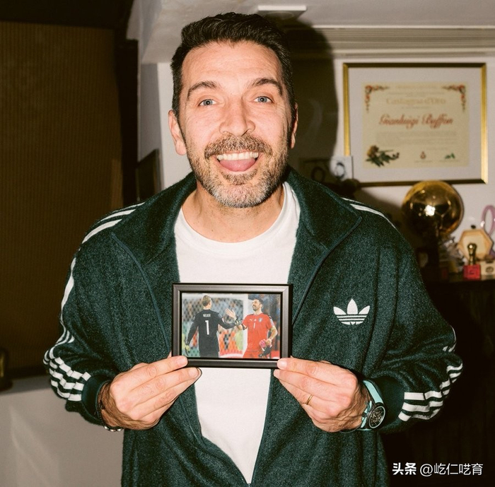 诺伊尔续约与否，拜仁门将传承面临挑战