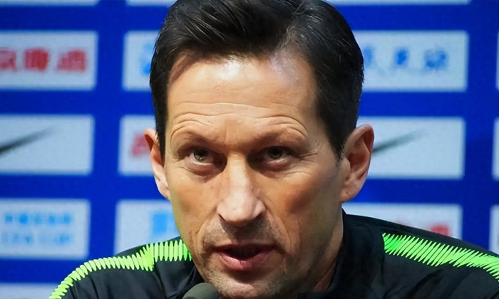 邵佳一执教国足首秀告捷 带领球队击败库拉索