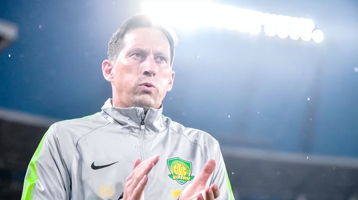 邵佳一执教国足首秀告捷 带领球队击败库拉索