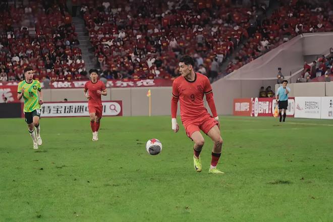 安东尼奥的发现与邵佳一的培养：拜合拉木从街